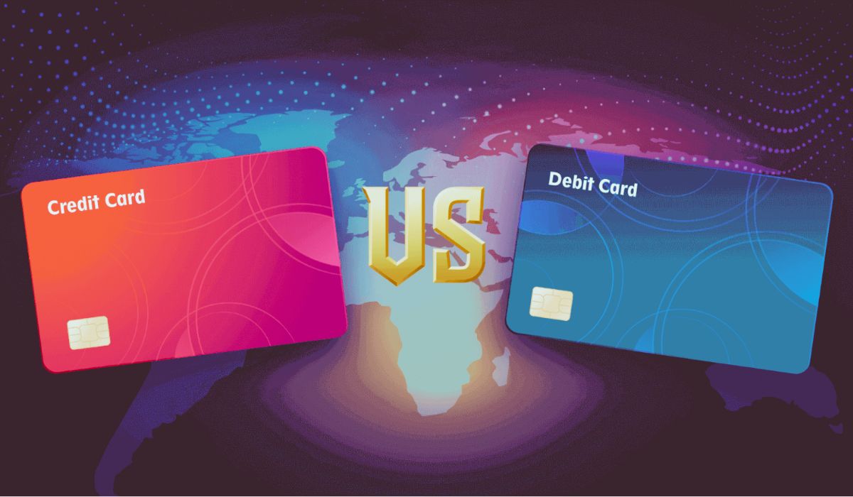 What are the differences between credit and debit cards in India?